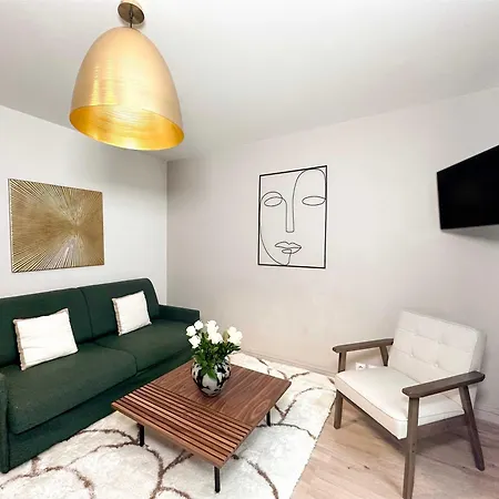 Renovated & Elegant - Close To Eiffel Tower