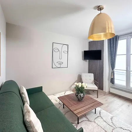 Welcoming Near Eiffel Tower Apartment *